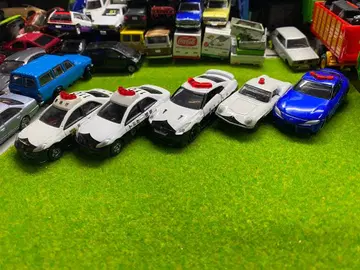 토미카 묶음 판매 경찰차량 미니카 경찰차  }