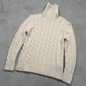 크루치아니 두꺼운 원단 아이보리 터틀넥 니트 스웨터 50 사이즈