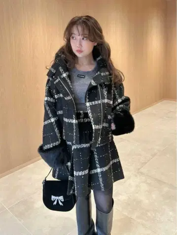 Lily Brown 소매 퍼 2way 코트