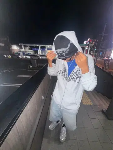 HUF 지퍼 후드티