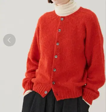 MORRIS & SONS 브러시드 크루넥 가디건