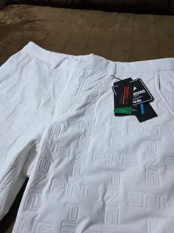 미사용 새상품 PING 화이트 모노그램 무늬 소닉 퀼트 골프 팬츠 3L