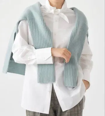 미사용 새상품 ENA 보우 포인트 칼라 셔츠