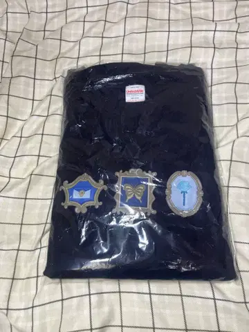 Ado 아드 로자 굿즈 네이비 T셔츠 M 사이즈