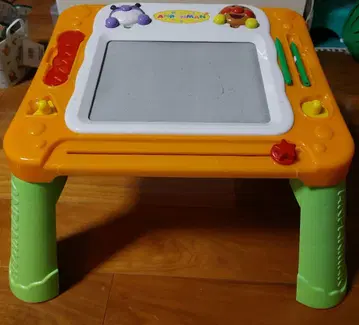 호빵맨 천재뇌 첫 낙서 데스크