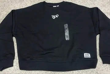 GAP 맨투맨 블랙 컬러 xs 사이즈 30th 미사용 새상품