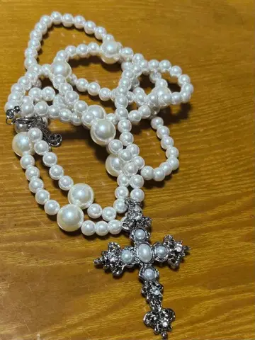 Rosen Kreuz 펄 목걸이