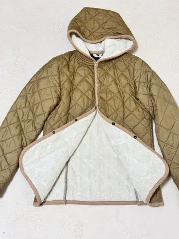 LAVENHAM 퀼팅 자켓 영국제 안감 보아 베이지