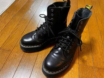 닥터마틴 JADON 8홀