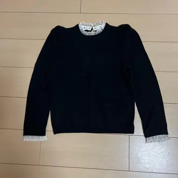 ROPE 프릴 네이비 스웨터 사이즈 36