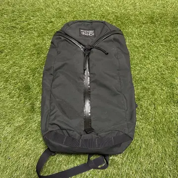 MYSTERY RANCH 블랙 백팩 중형