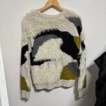 BEAMS HEART 퍼 니트 스웨터