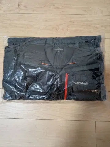 mont-bell 플랫 아이언 후드티