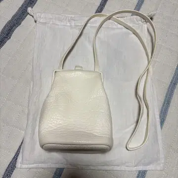 Aeta 가죽 미니백