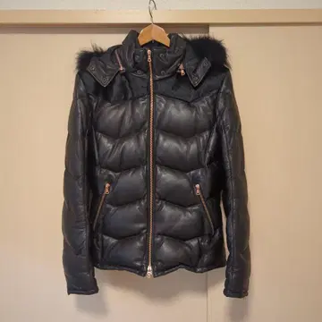 토네이도 마트 퍼 포함 블랙 다운 자켓 M