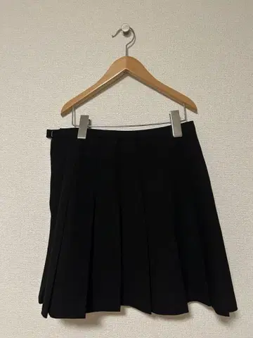 TO b. by agnes b. 플리츠 스커트 블랙