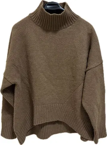 치노 / CINOH 브라운 터틀넥 니트