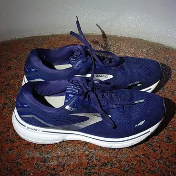 Brooks Ghost 15 러닝화