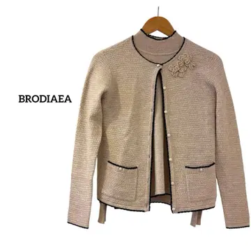 [ 새상품급 ] BRODIAEA 앙상블 가디건 스웨터 고급 심플