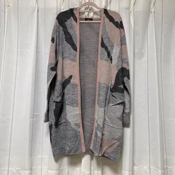 EVEX by KRIZIA* 카모플라쥬 패턴 후드 부착 가디건