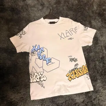 XLARGE 그래피티 T셔츠 화이트