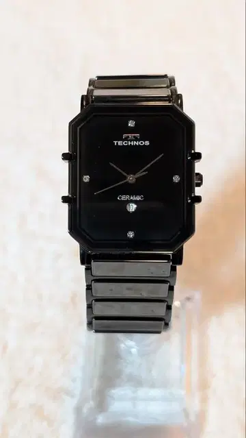 TECHNOS 블랙 세라믹 손목시계 작동품