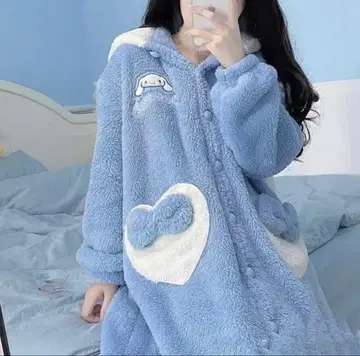 시나몬 롤 착용 담요 룸웨어