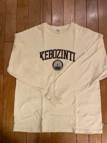 Keboz 화이트 긴팔 T셔츠 L 사이즈