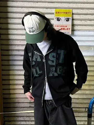 스타 팀 지퍼 후드티