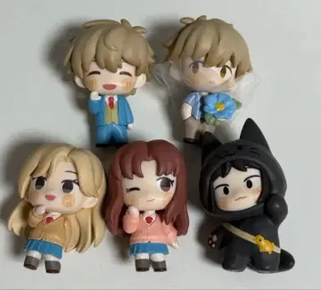 스킵과 로퍼 popmart 미니 피규어