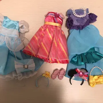 디즈니 귀여운 리카짱 인형 옷 갈아입기 의류 다수