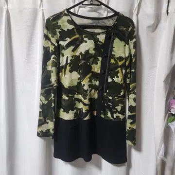 카모 패턴 긴팔 튜닉