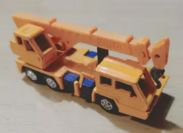 토미카 72 닛산 UD 유니크 크레인 1/150