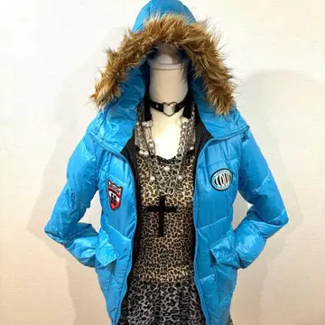 헤이세이 갸루 y2k 퍼 다운 자켓 광택 그런지 헤이세이 여아 서프