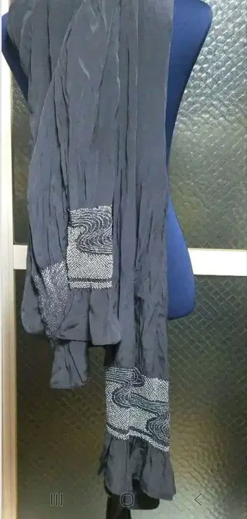 검정 물결 무늬 자수 병아리띠 순수 실크 검정 남성용 허리띠입니다