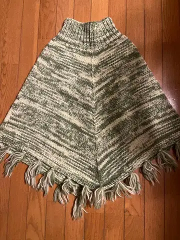 울 100% 니트 판초 그린 계열