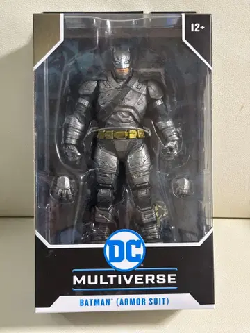 맥팔렌토이즈 DC 멀티버스 배트맨 (아머 수트)