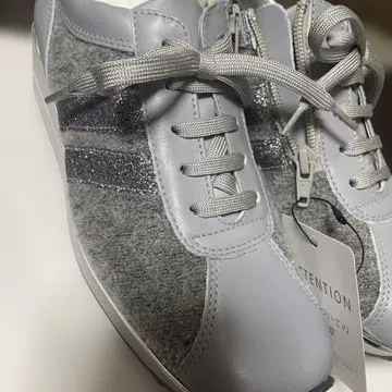 미사용 새상품 노에비아 여성용 신발 L 사이즈 24~24.5