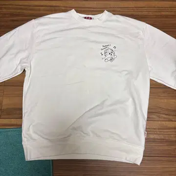 화이트 크루넥 트레이닝복 L