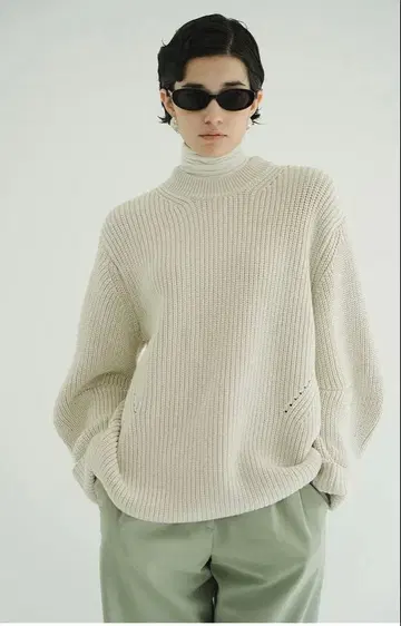 CLANE OVER FORM SLEEVE KNIT TOPS