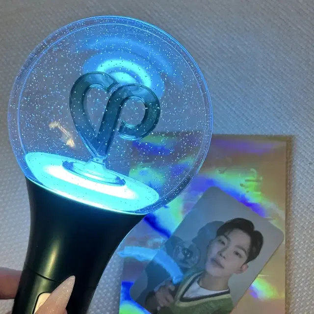 폴킴 공식 응원봉