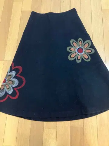 호코모모라 스커트 사이즈 42