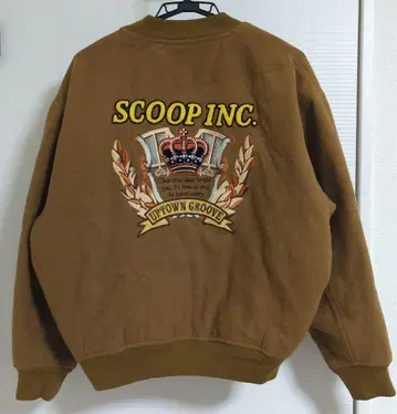 Scoop Inc. 브라운 바시티 자켓