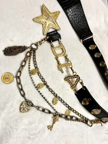 d.i.a. 스타 로고 벨트