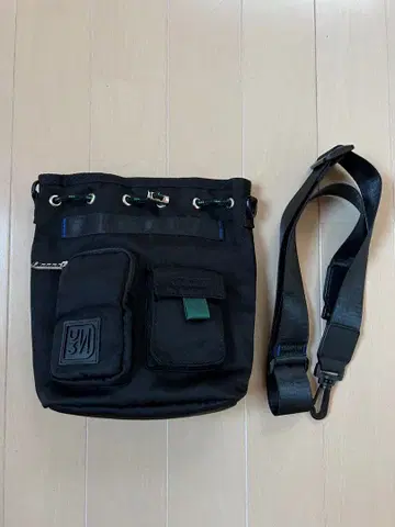 UN3D. 밀리터리 미니 백