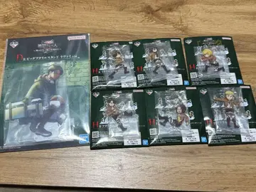 제일복권 진격의 거인 아크릴 스탠드 세트