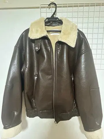 Chico 다크 브라운 가죽 인조 모피 자켓