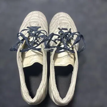 Mizuno 축구화 화이트