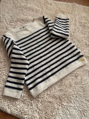 카시우에어 상의 새상품급