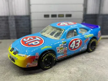 핫휠 1/64 NASCAR 1999 폰티악 그랑프리